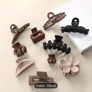 Chic Hair Clip Set with Floral Design